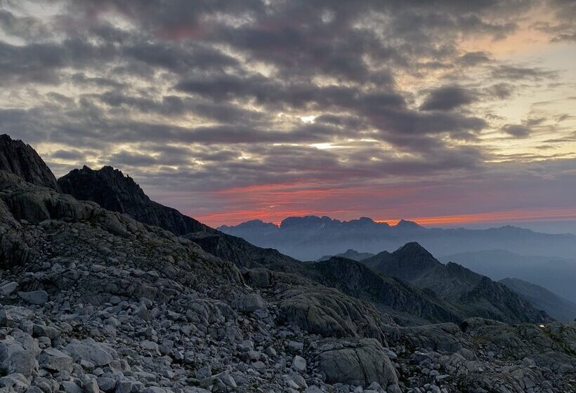 בית מלון כפרי Ferrari