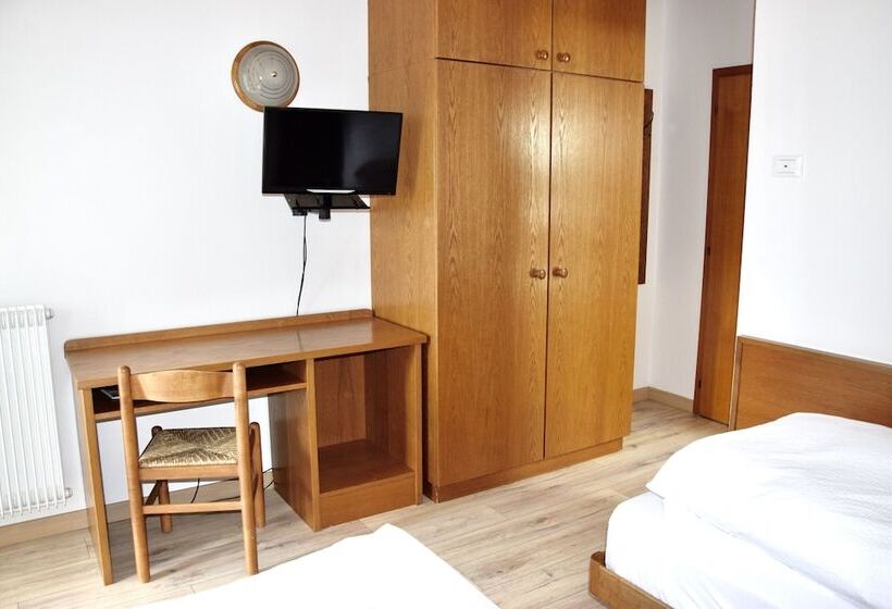 בית מלון כפרי Ferrari