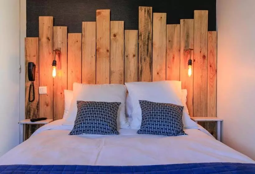 Hotelli Hôtel La Baïne