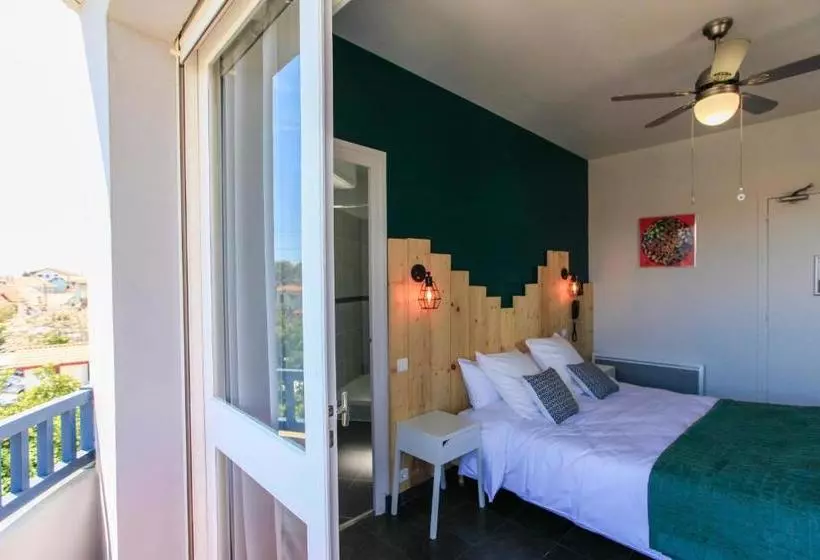 Hotelli Hôtel La Baïne