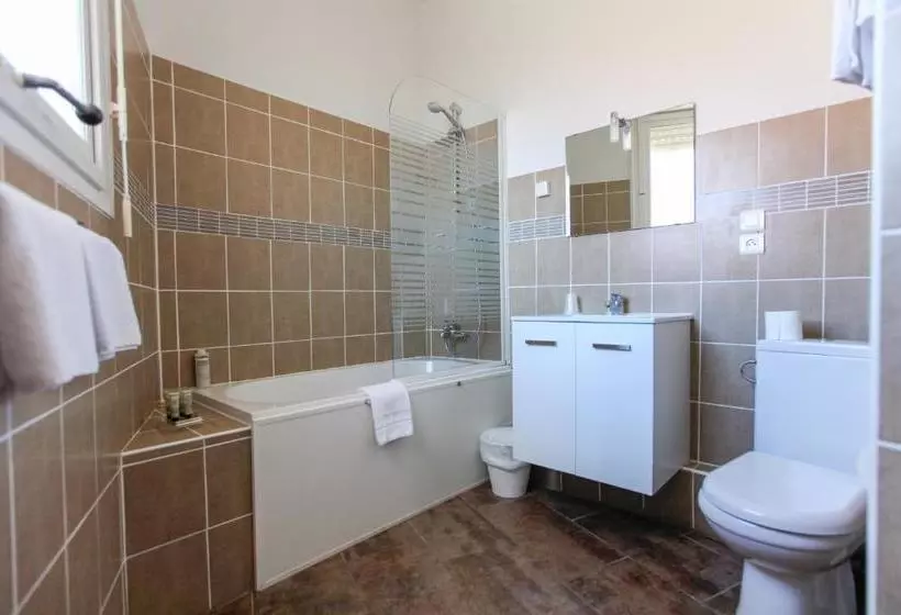 Hotelli Hôtel La Baïne