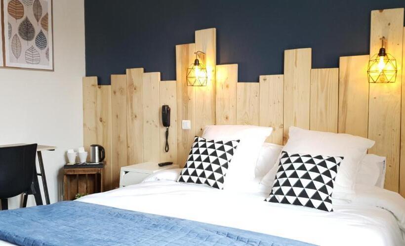 فندق Hôtel La Baïne