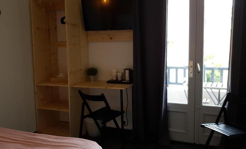 فندق Hôtel La Baïne