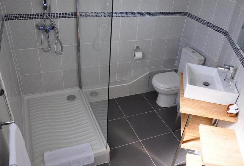 فندق Hôtel La Baïne