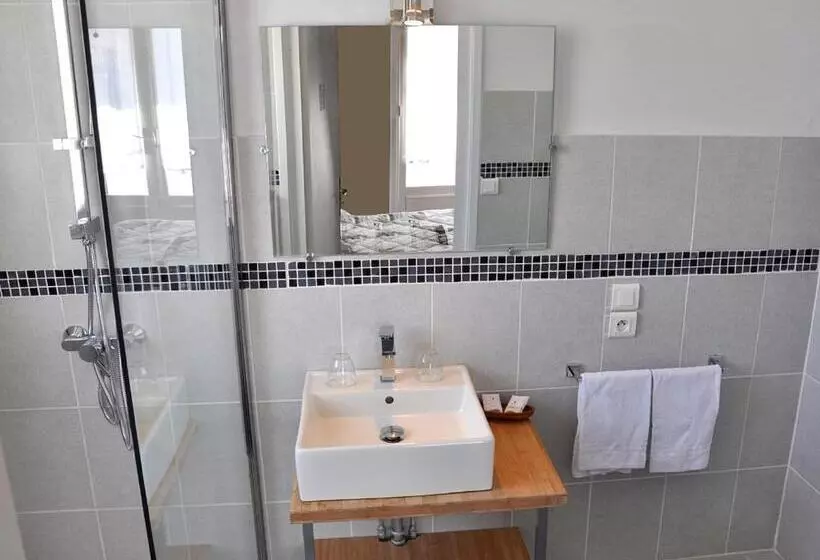 Hotelli Hôtel La Baïne