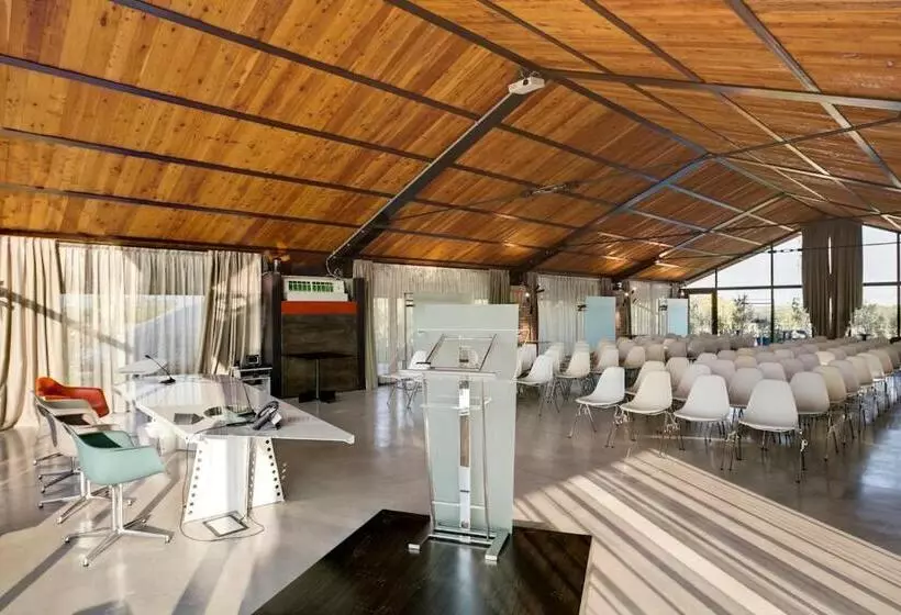 Hotelli Il Tesoro Living Resort