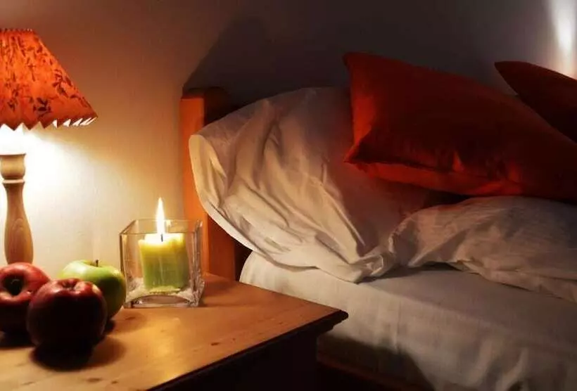 Hotelli Locanda Le Tre Oche