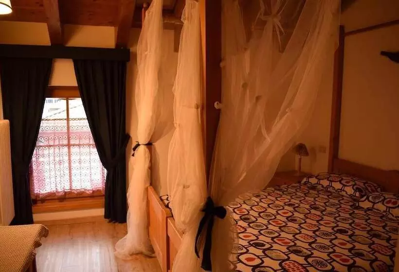 Hotelli Locanda Le Tre Oche