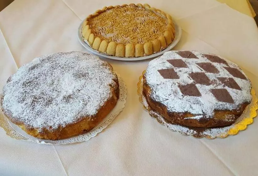 ホテル Monte Sirai