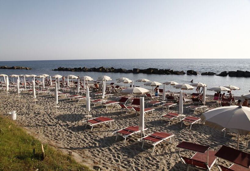 בית מלון כפרי Valeria Del Mar