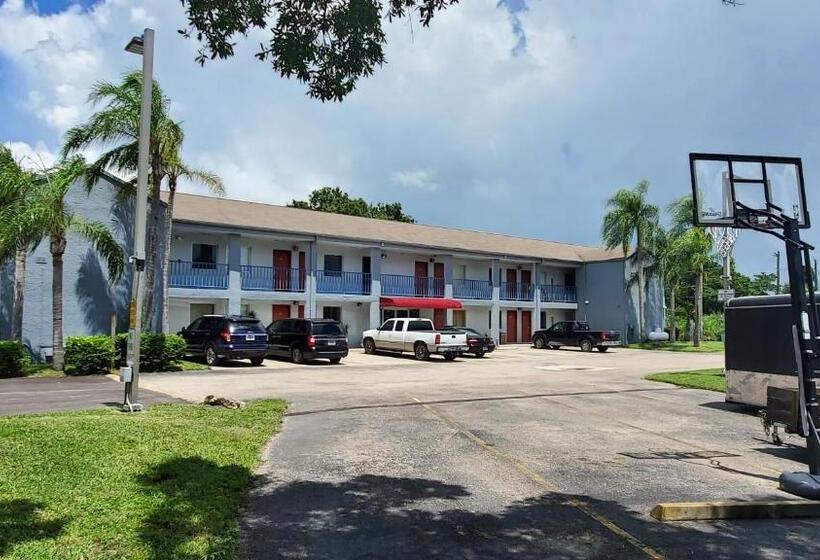 Motel Lakeview Inn & Suites Okeechobee