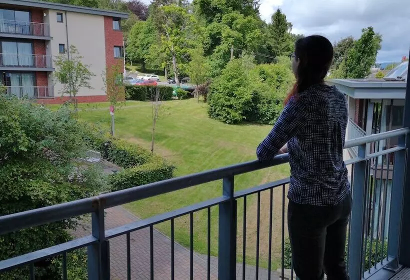 Perth Youth Hostel And Apartments