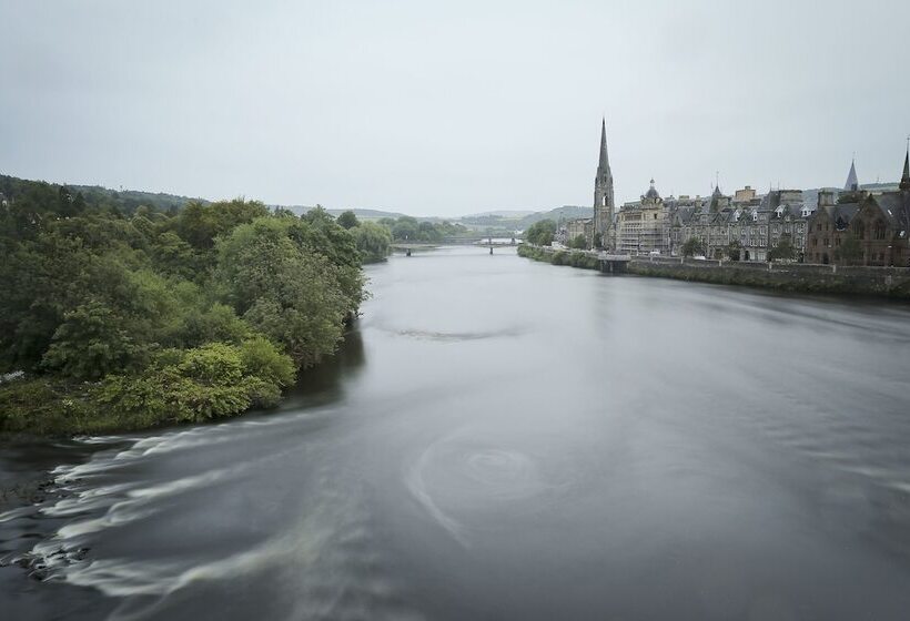 Perth Youth Hostel And Apartments