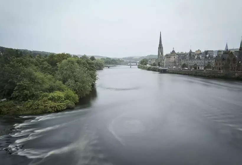 Perth Youth Hostel And Apartments