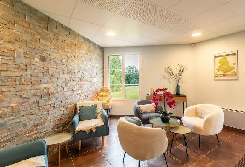 Brit Hotel Confort La Tour Blanche