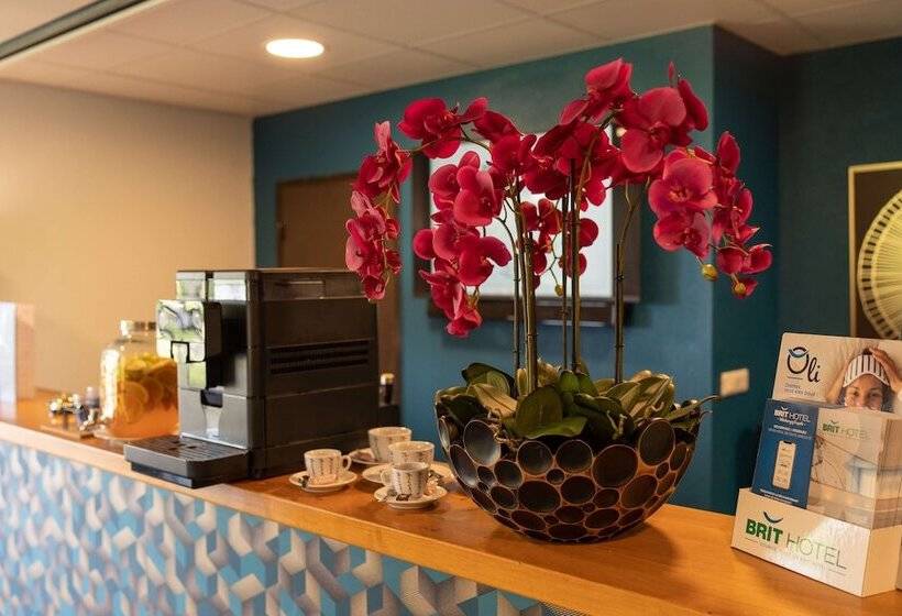 Brit Hotel Confort La Tour Blanche