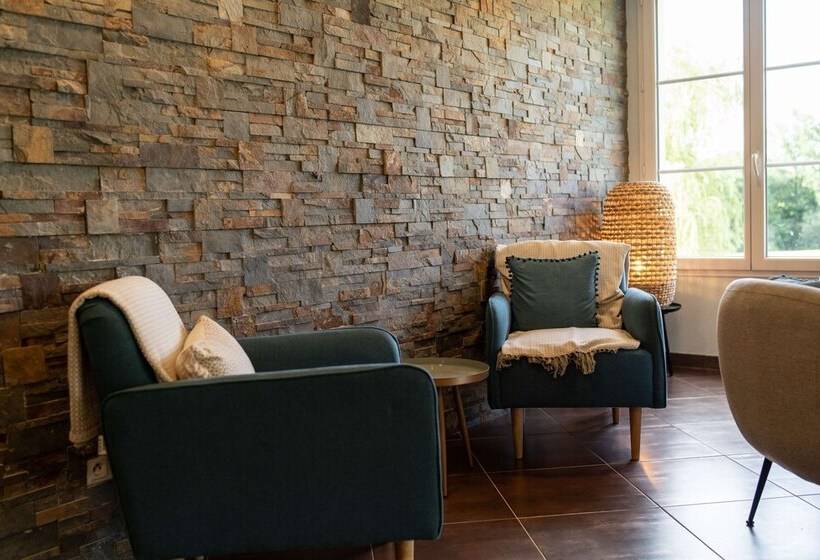 Brit Hotel Confort La Tour Blanche