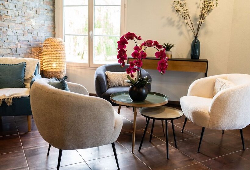 Brit Hotel Confort La Tour Blanche