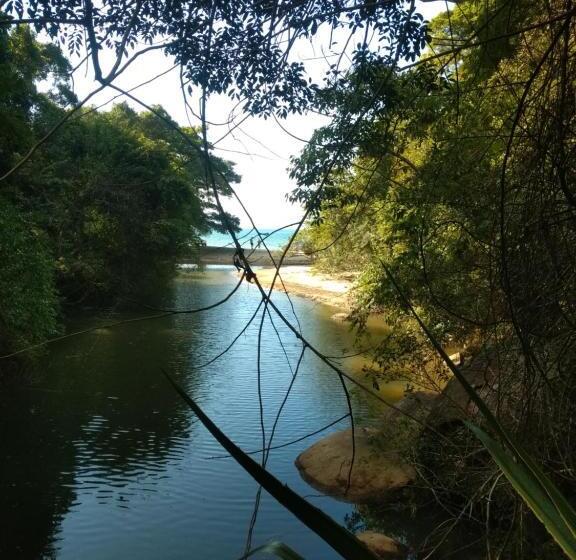 簡易ホテル Pousada Arrastão Da Ilha