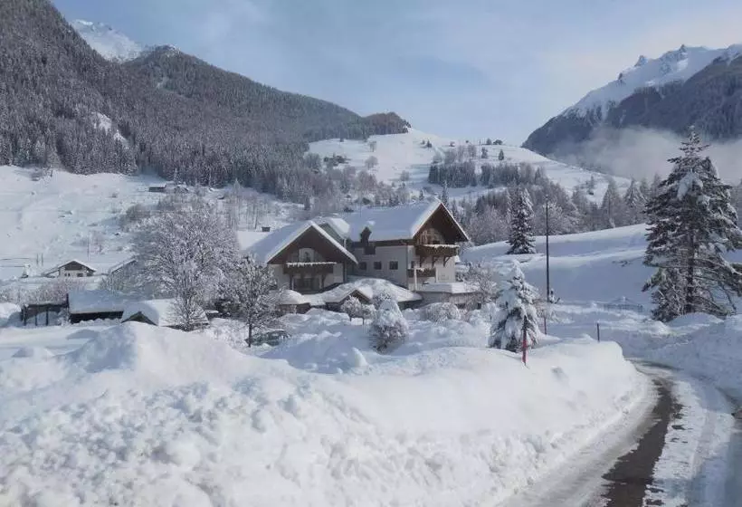 Hotel Alpengarten