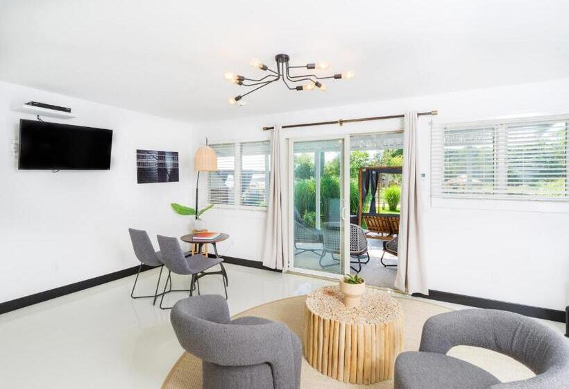 בית מלון כפרי Aqua By American Beech   Adults Only