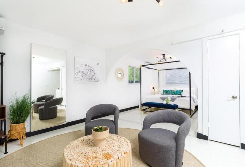 בית מלון כפרי Aqua By American Beech   Adults Only