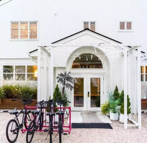 Hotelli Aqua By American Beech   Adults Only