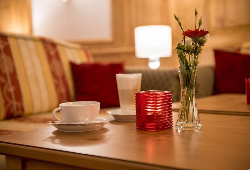 ホテル Bergkristall