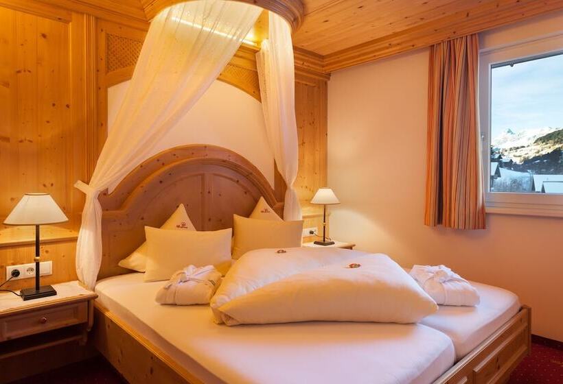 ホテル Bergkristall