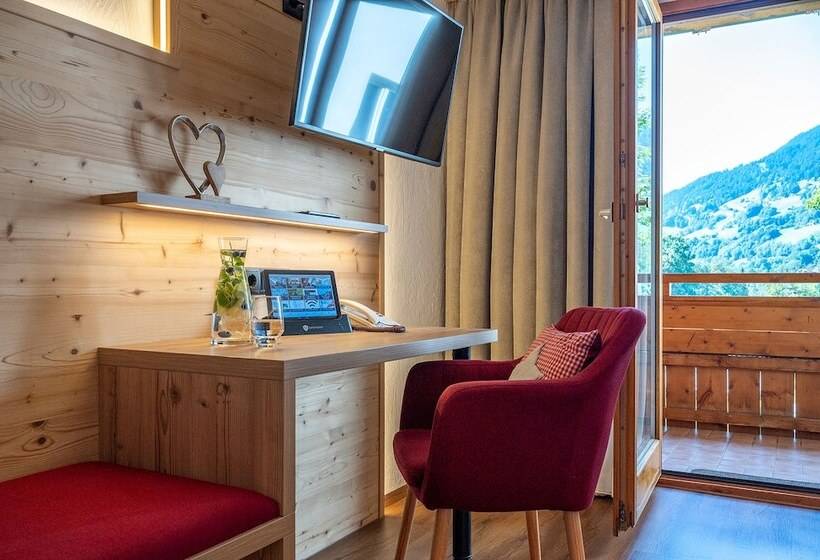 ホテル Bergkristall