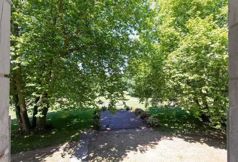 Hotelli Chateau De Razay