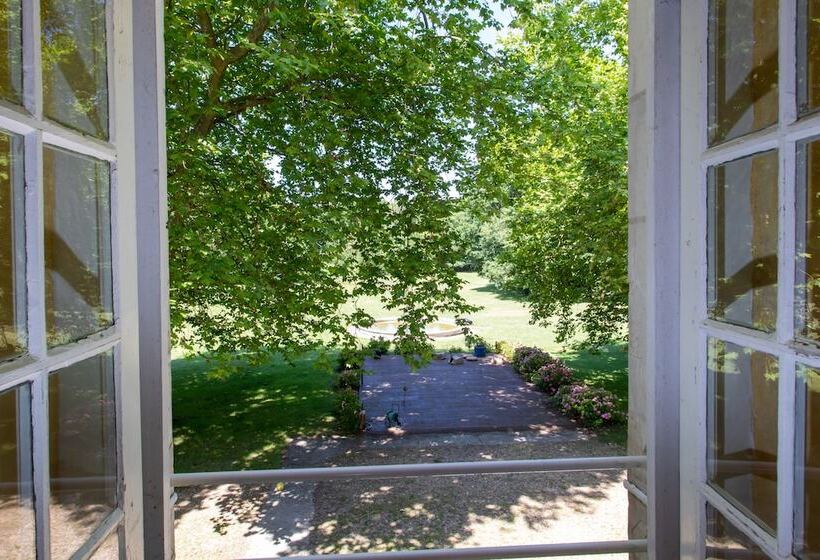 فندق Chateau De Razay