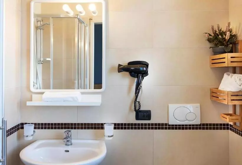 Hotelli Constellation