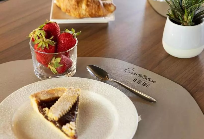 Hotelli Constellation