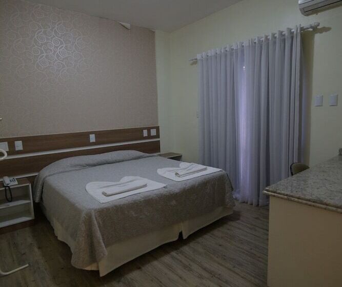 בית מלון כפרי Kirst