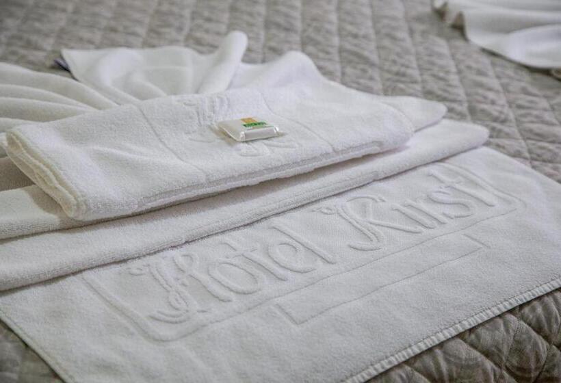 בית מלון כפרי Kirst