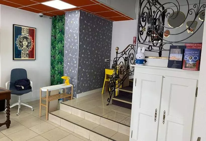 Hotelli Logis Hôtel Restaurant Lanex Amboise