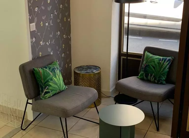 Hotelli Logis Hôtel Restaurant Lanex Amboise