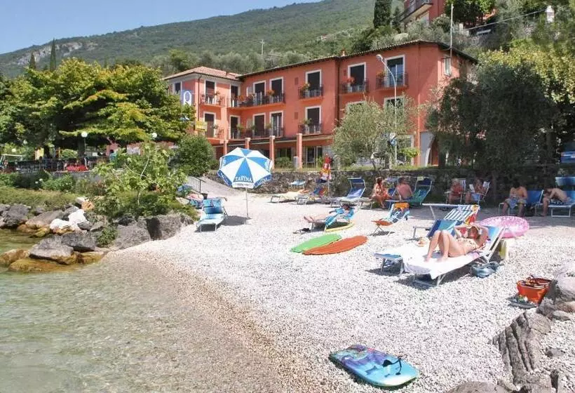 هتل Residence Sirenella