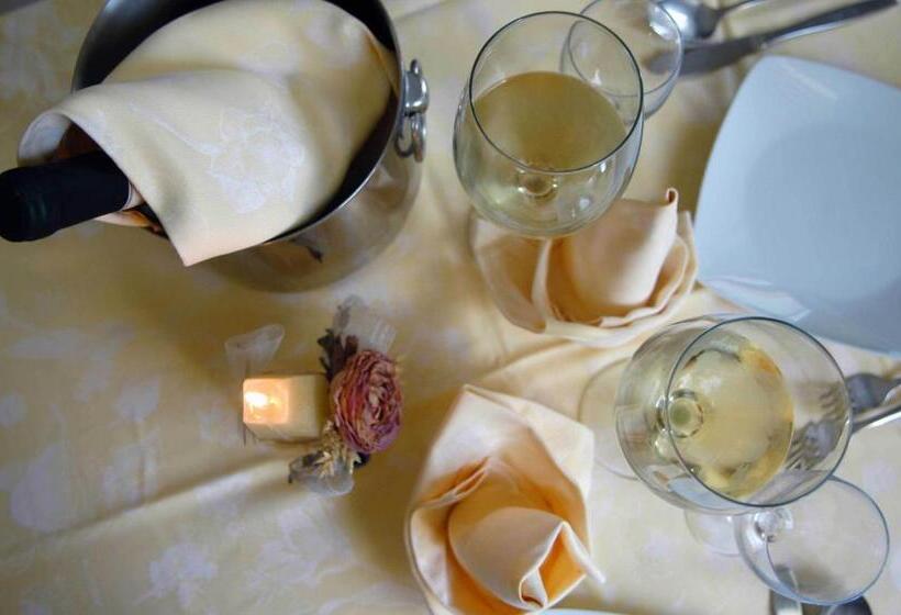 בית מלון כפרי Residence Sirenella