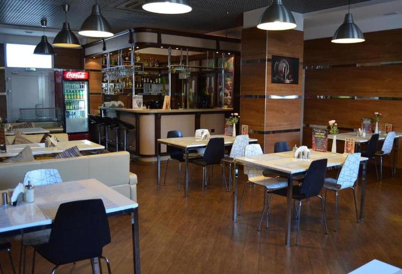 בית מלון כפרי Severny Zamok