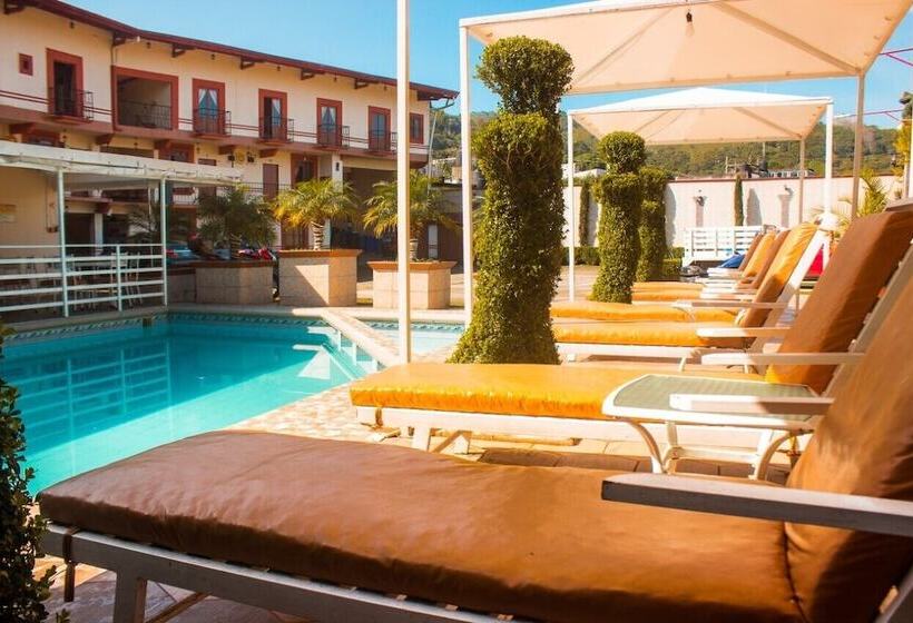 هتل & Suites Posada Molina