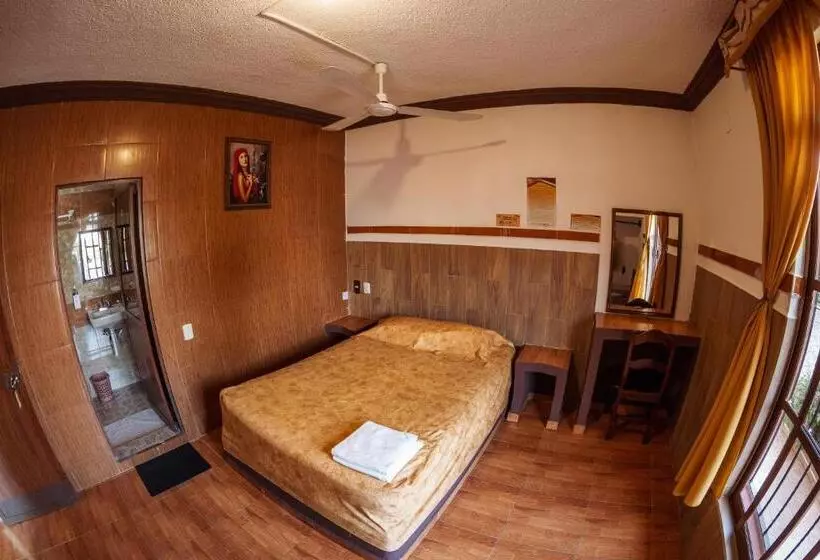 Hotel & Suites Posada Molina