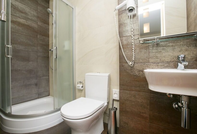 בית מלון כפרי Villa Lana