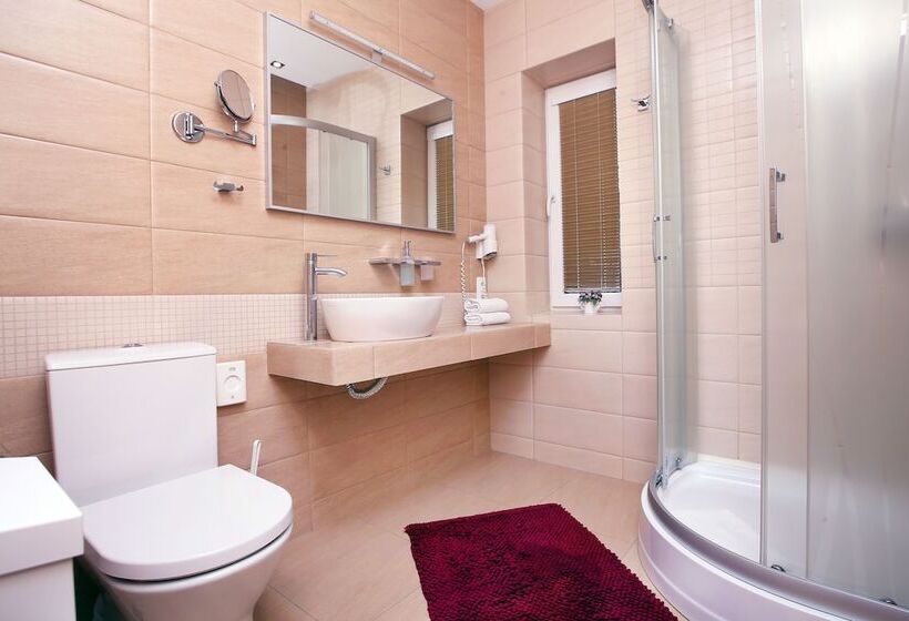 בית מלון כפרי Villa Lana