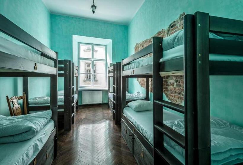 The Little Havana Party Hostel