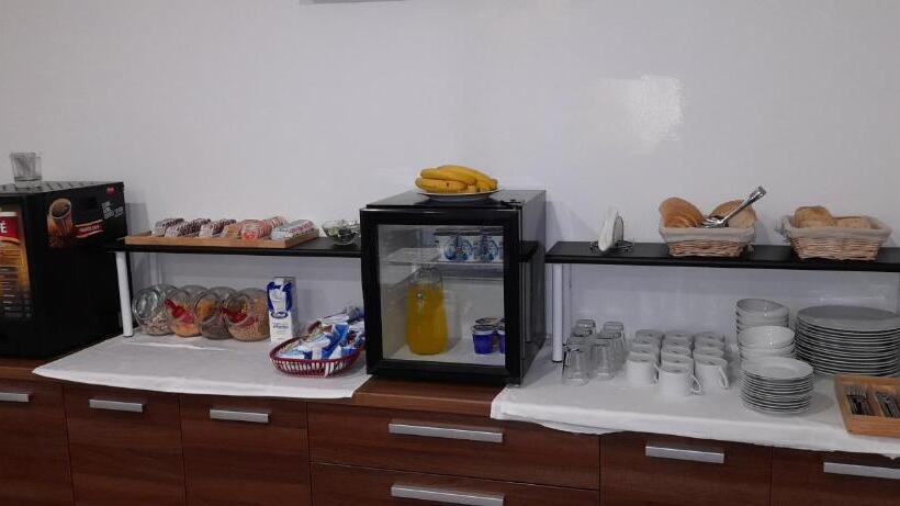 مبيت وإفطار Riva Rooms