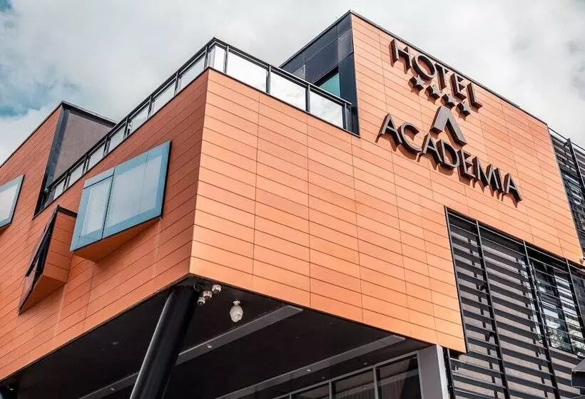 Hotelli Academia