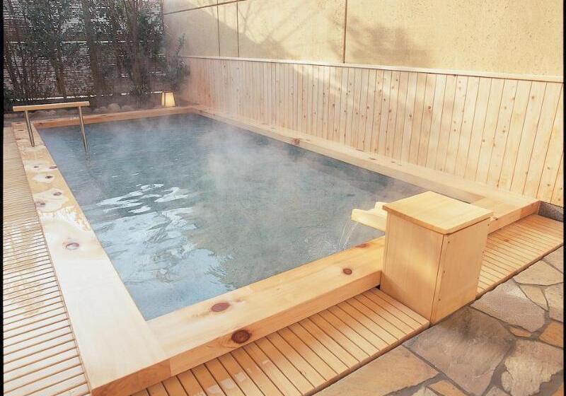 בית מלון כפרי Dogo Prince