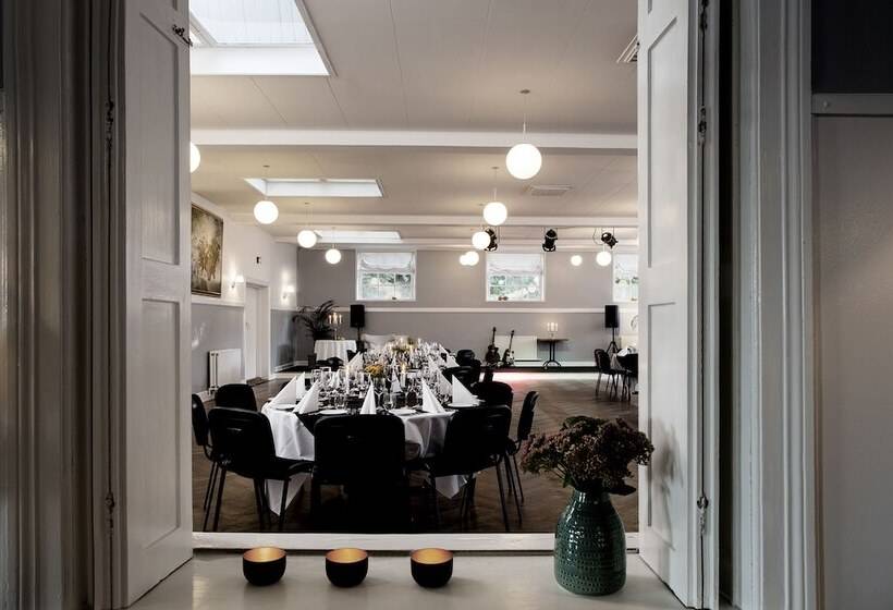 בית מלון כפרי Flinchs